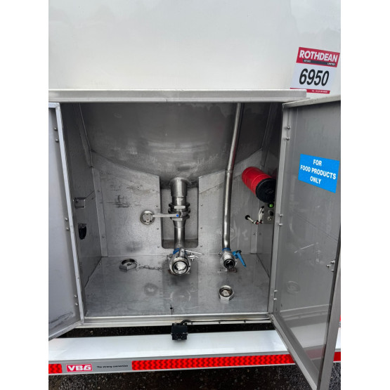 2000 Clayton Tanker in Food & Chemical Tankers Trailers