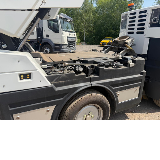 2021 BUCHER CITYCAT V20 in Compact Sweepers