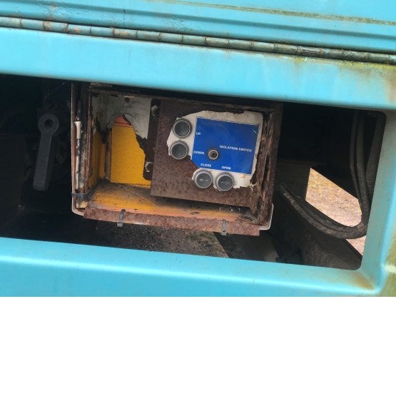 2006 MONTRACON BOX TRAILER in Box Trailers Trailers