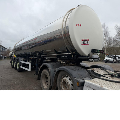2009 CLAYTON Stainless Steel Milk Tanker