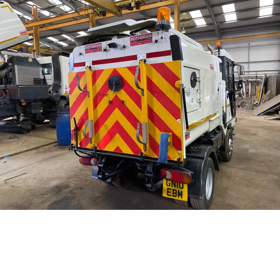 2010 SCARAB MINOR ROAD SWEEPER in Compact Sweepers