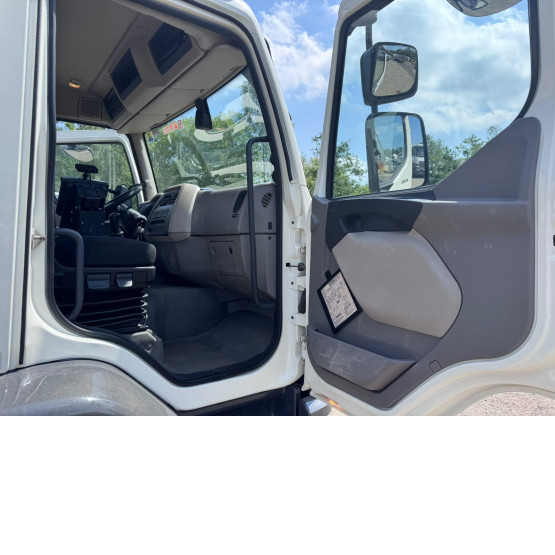 2019 DAF / JOHNSTON LF 230 FA in Truck Mounted Sweepers