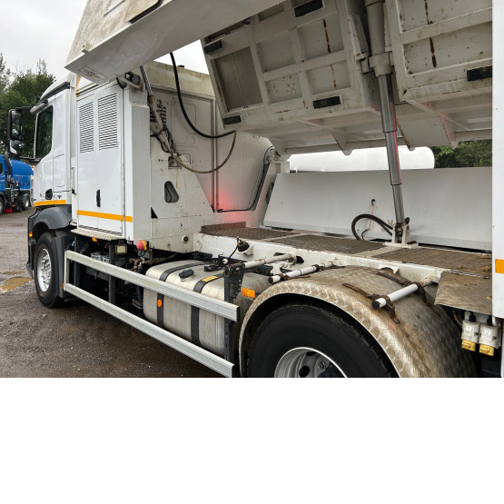 2016 MERCEDES ANTOS 1842 BLUETEC 6 in Gulley Suckers and Jetters