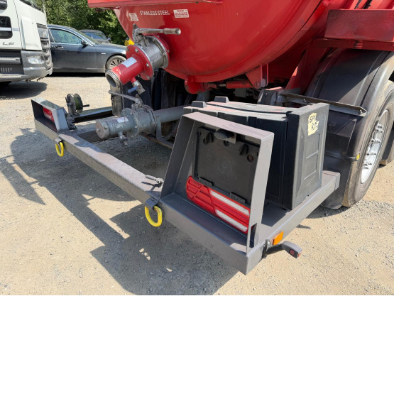 2003 WHALE WASTE DISPOSAL TANKER in Food & Chemical Tankers Trailers